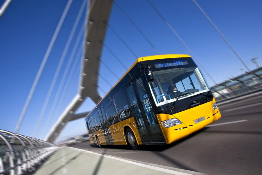  Tata Hispano area Alexander Dennis Enviro350H 2011 года  (фото 2 из 2)